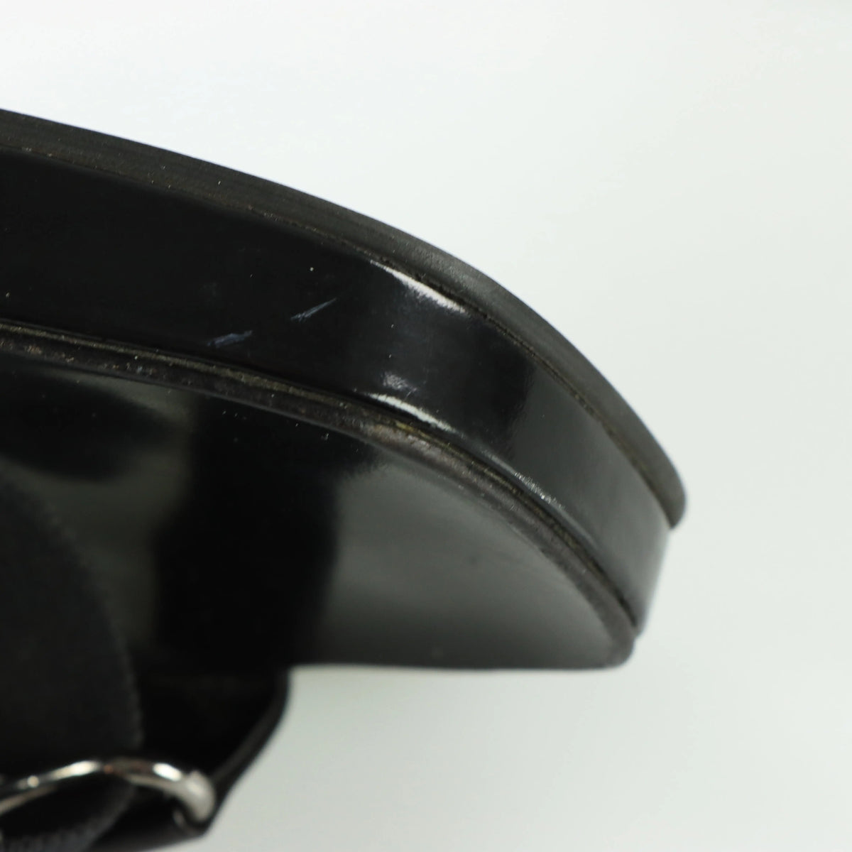 GUCCI Patent Leather Italian Made Black Adjustable Nylon Strap Wedges (8) Vintage Sole Melbourne