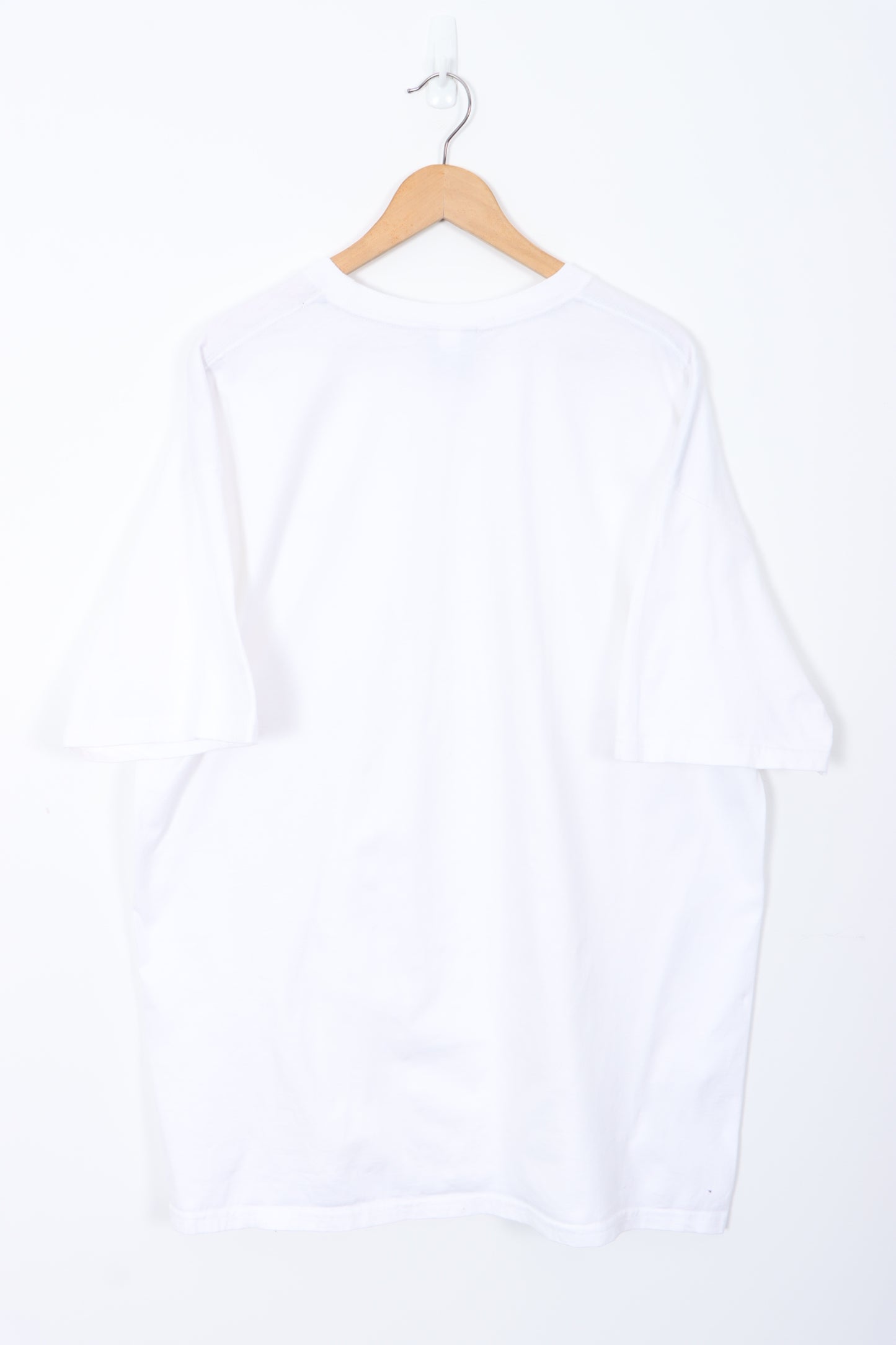NIKE Embroidered Swoosh Logo White T-Shirt (XXXL)