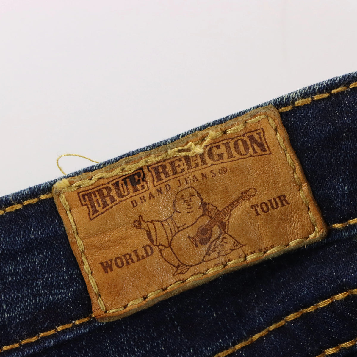 Vintage TRUE RELIGION Blue Medium Wash Y2K Flap Pocket Jeans USA Made (30) ***COCO Vintage Sole Melbourne
