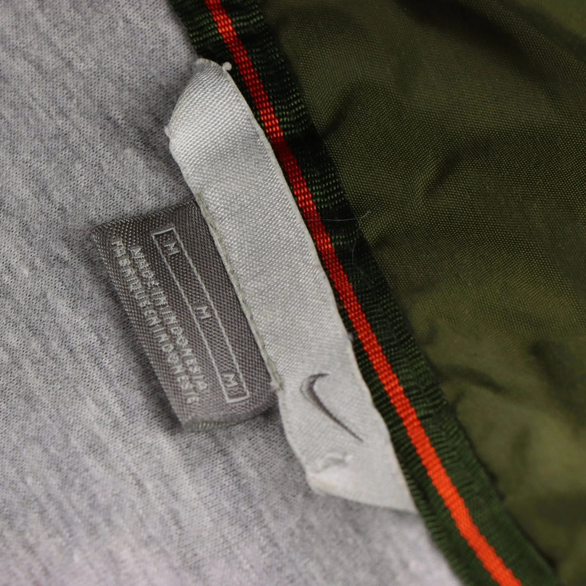 Vintage NIKE Embroidered Khaki Zip Up Windbreaker Jacket *Aubs Vintage Sole Melbourne