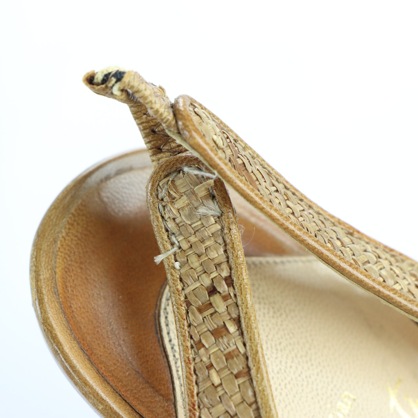 CHRISTIAN LOUBOUTIN Slingback Leather & Raffia Italian Made Peep Toe Heels (38)