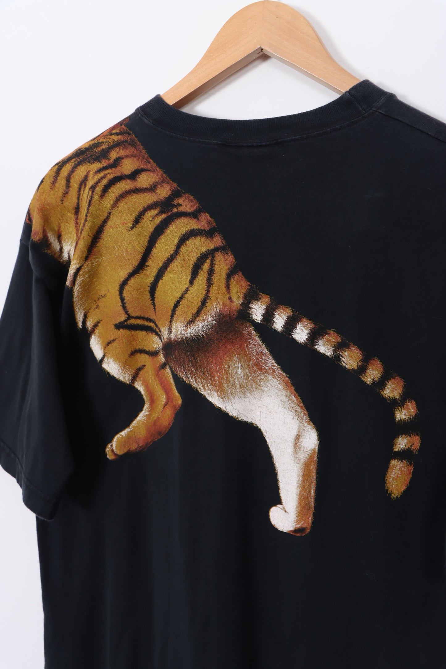 Melbourne Zoo Tiger Animal Print Black Tee Made in Australia (L)