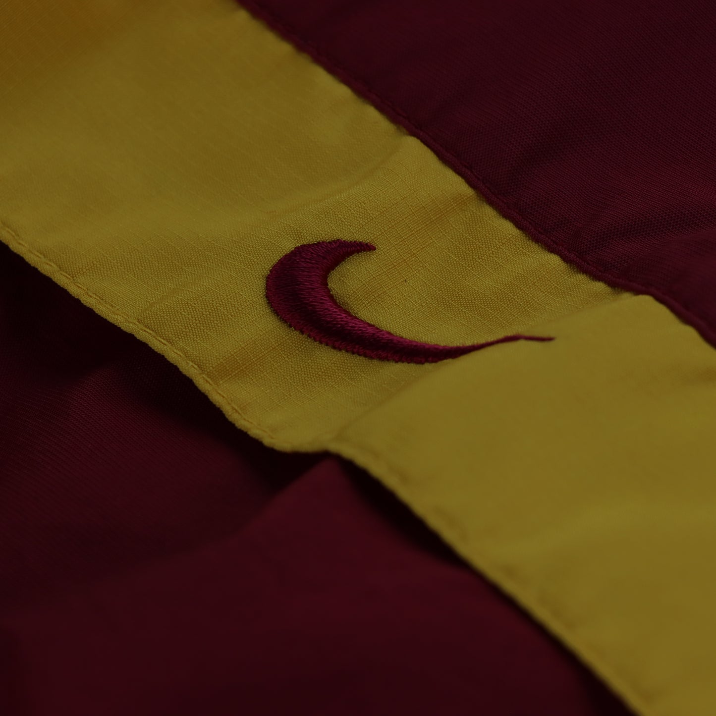 NIKE USC Embroidered Swoosh Korea Made Varsity Windbreaker Jacket (XL)