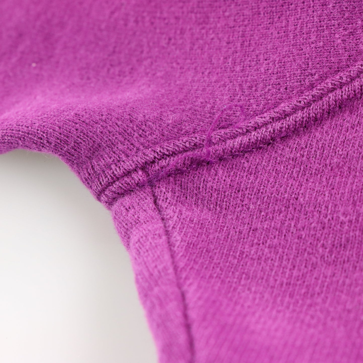 CHAMPION Magenta Embroidered Spell Out Logo USA Made Sweatshirt (XL) ***COCO Vintage Sole Melbourne