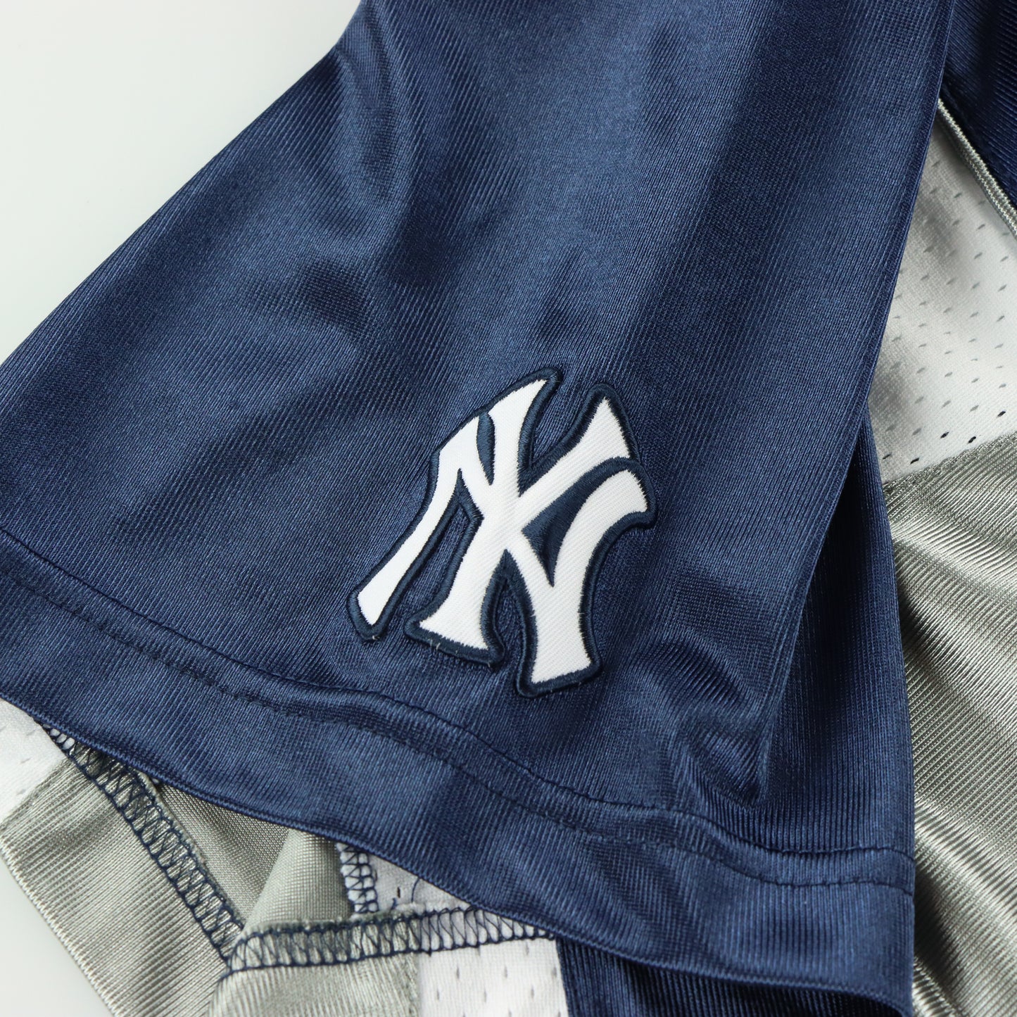 LEE SPORT New York Yankees MLB Mesh Baseball Jersey (L-XL)