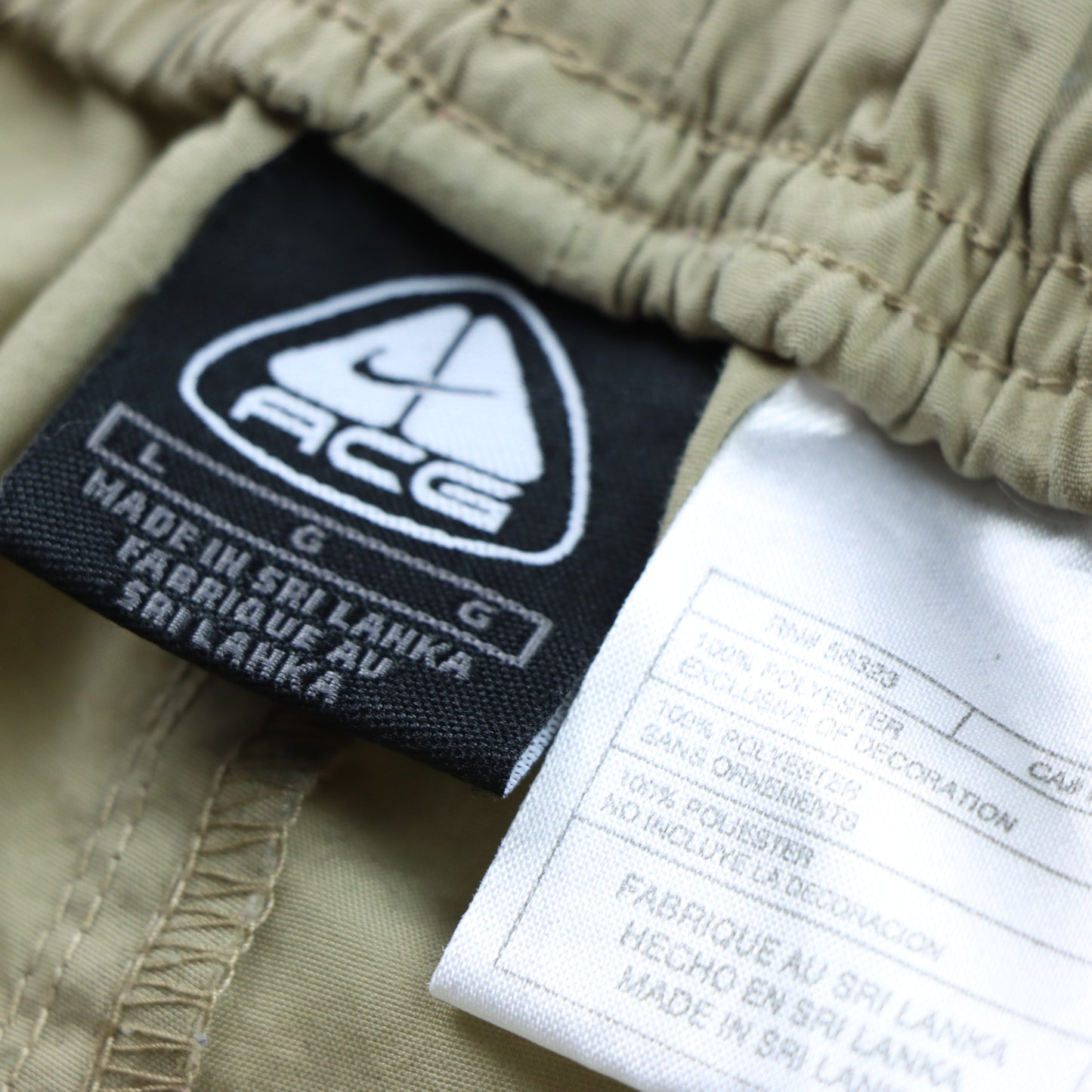NIKE ACG Khaki Parachute Pocket Hiking Pants (L)