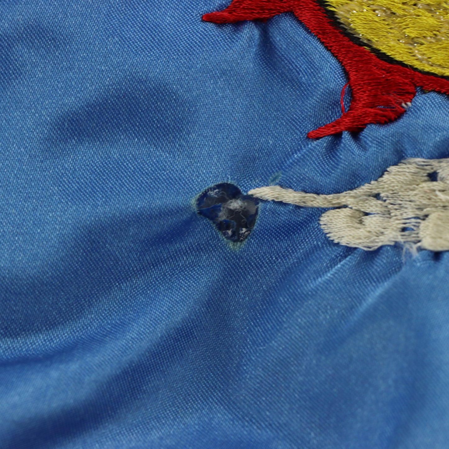 Vintage KOREA Embroidered Dragon Satin Military Souvenir Bomber Jacket (M-L)