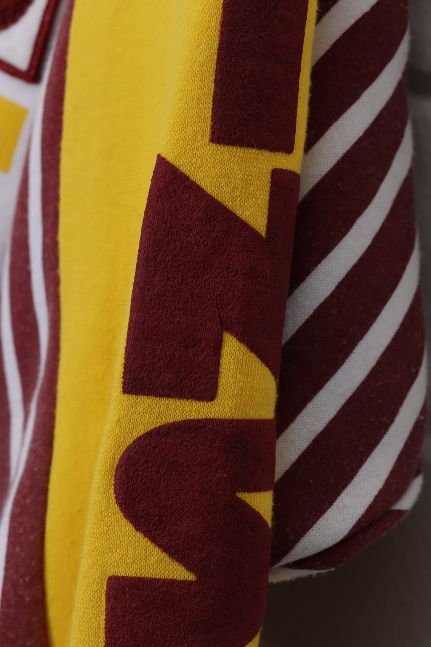 Vintage NIKE NFL Washington Redskins 'Skyline' Rare Sweatshirt (L)