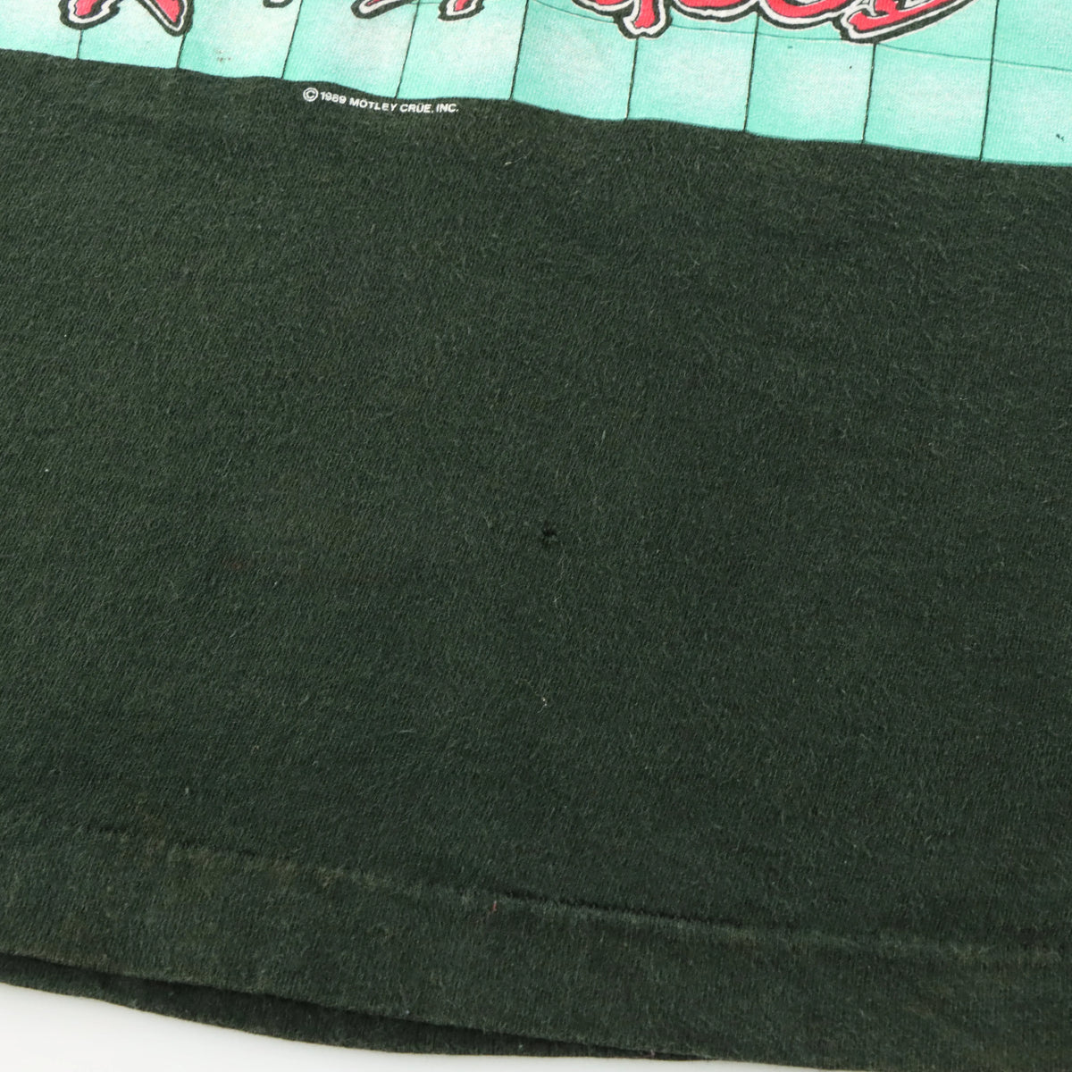 Motley Crue Vintage 1989 USA Made 'Dr. Feelgood' Single Stitch Slim Fit Band Tee (M) - Vintage Sole Melbourne