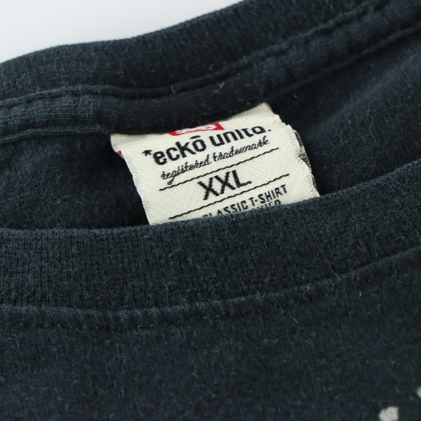 ECKO UNLTD Y2K 'Crush, Destroy' Velour Logo Skull Black & White Tee (XX)