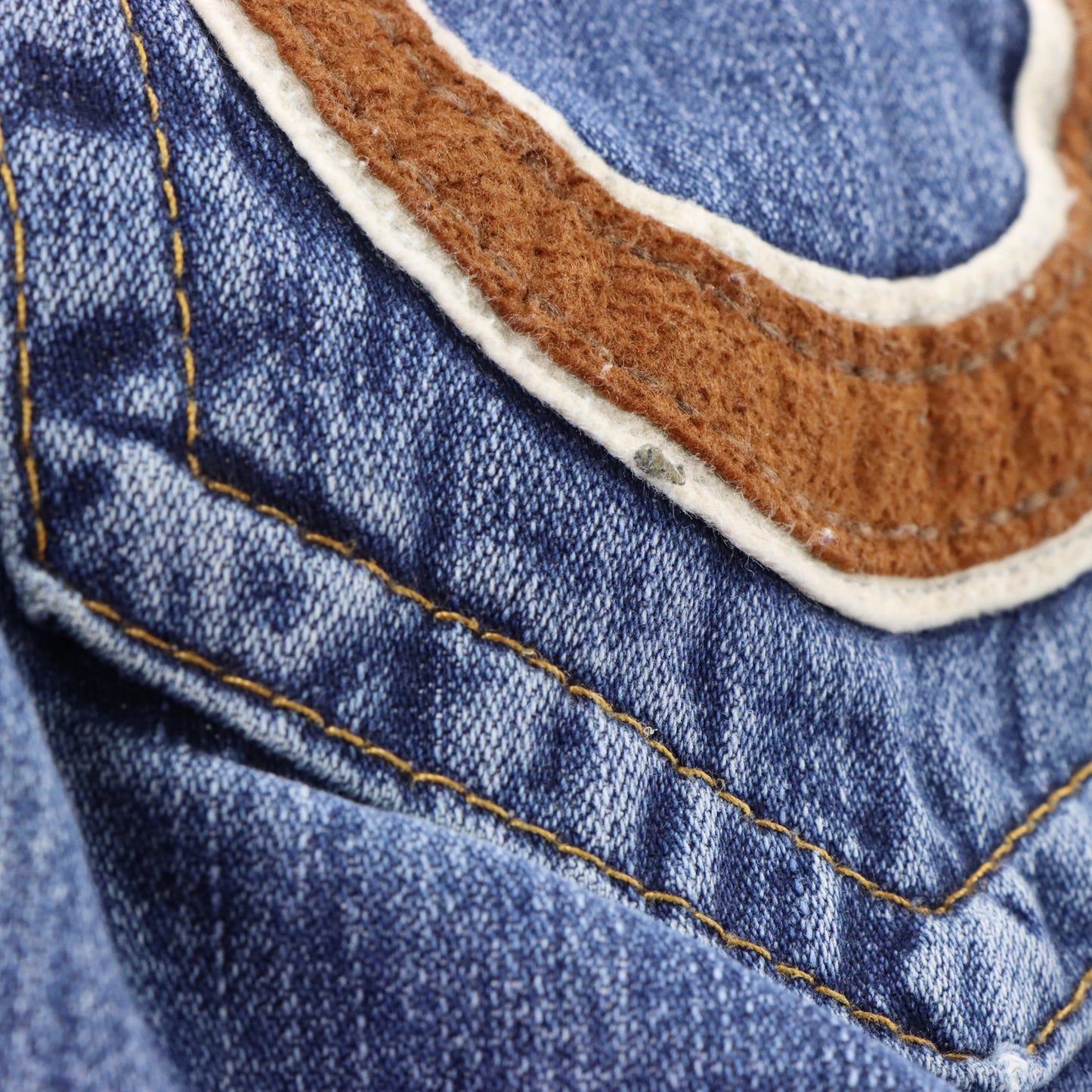 Vintage TRUE RELIGION 'Ricky' Felt Logo Patch USA Made Blue Straight Leg Jeans (30) ***COCO Vintage Sole Melbourne