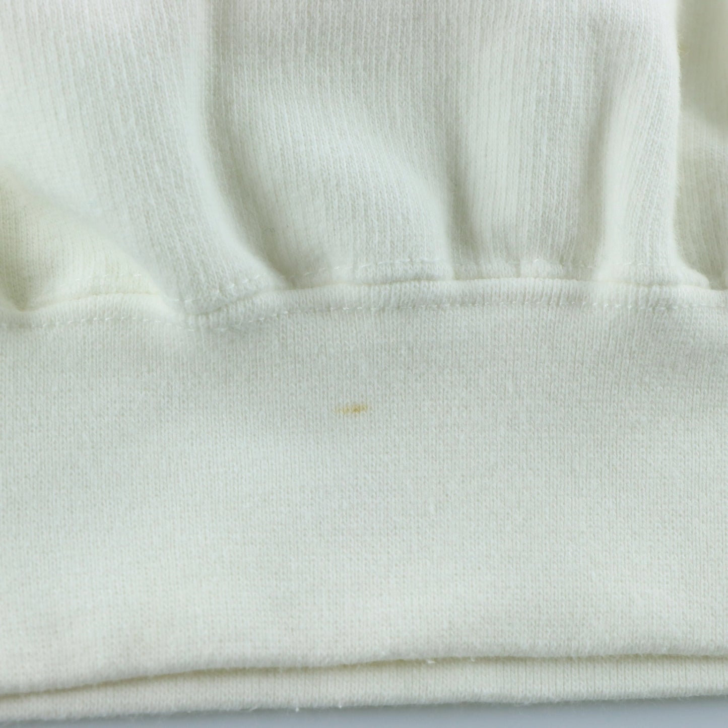 RALPH LAUREN CHAPS 'Essential Activewear' Embroidered White Sweatshirt (L) - Vintage Sole Melbourne