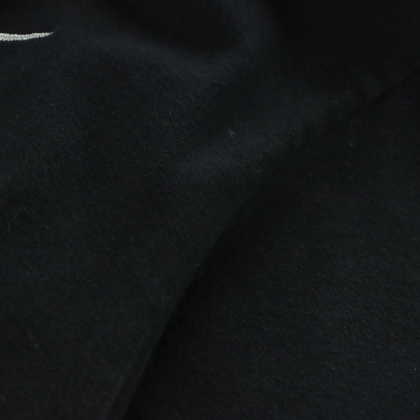 NIKE 'Standard Fit' Embroidered Swoosh Logo Black & White T-Shirt (L)