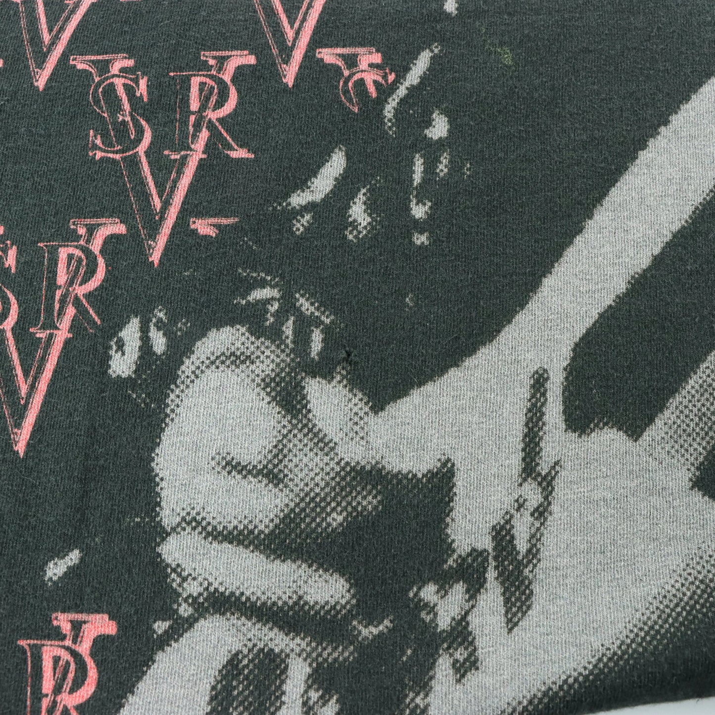 Vintage 1992 Embroidered Stevie Ray Vaughan All Over Print T-Shirt USA Made (XL-XXL) - Vintage Sole Melbourne