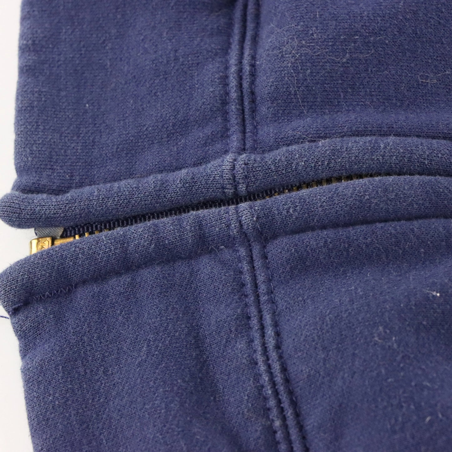 Vintage CARHARTT Y2K K122 'Loose Fit' Mid Weight 50/50 Navy & White Zip Up Sweatshirt (M-L)