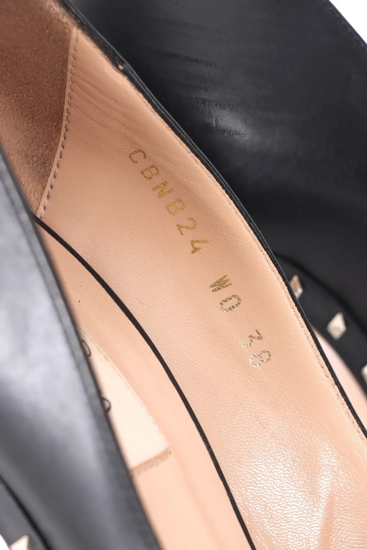 VALENTINO 'Rockstud' Black Leather Pointed Toe Heels (38) Vintage Sole Melbourne