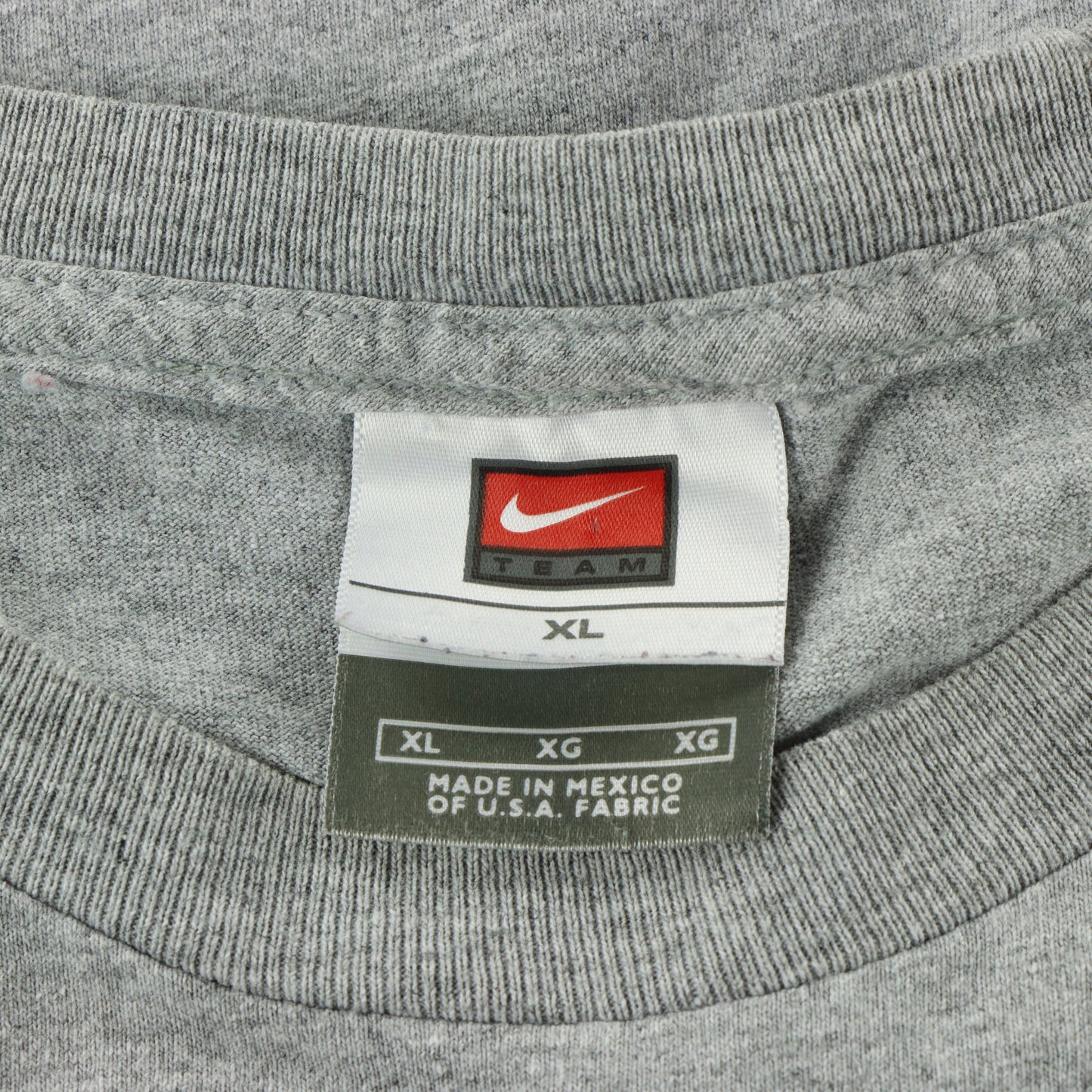 NIKE Los Angeles Lakers NBA Basketball Grey Spell Out T-Shirt (XL)