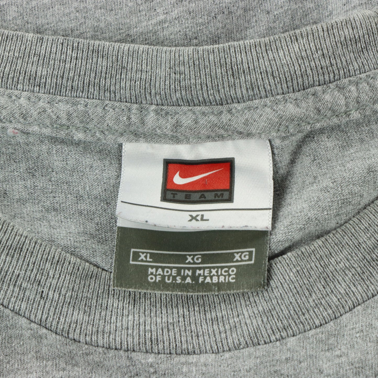 NIKE Los Angeles Lakers NBA Basketball Grey Spell Out T-Shirt (XL) - Vintage Sole Melbourne