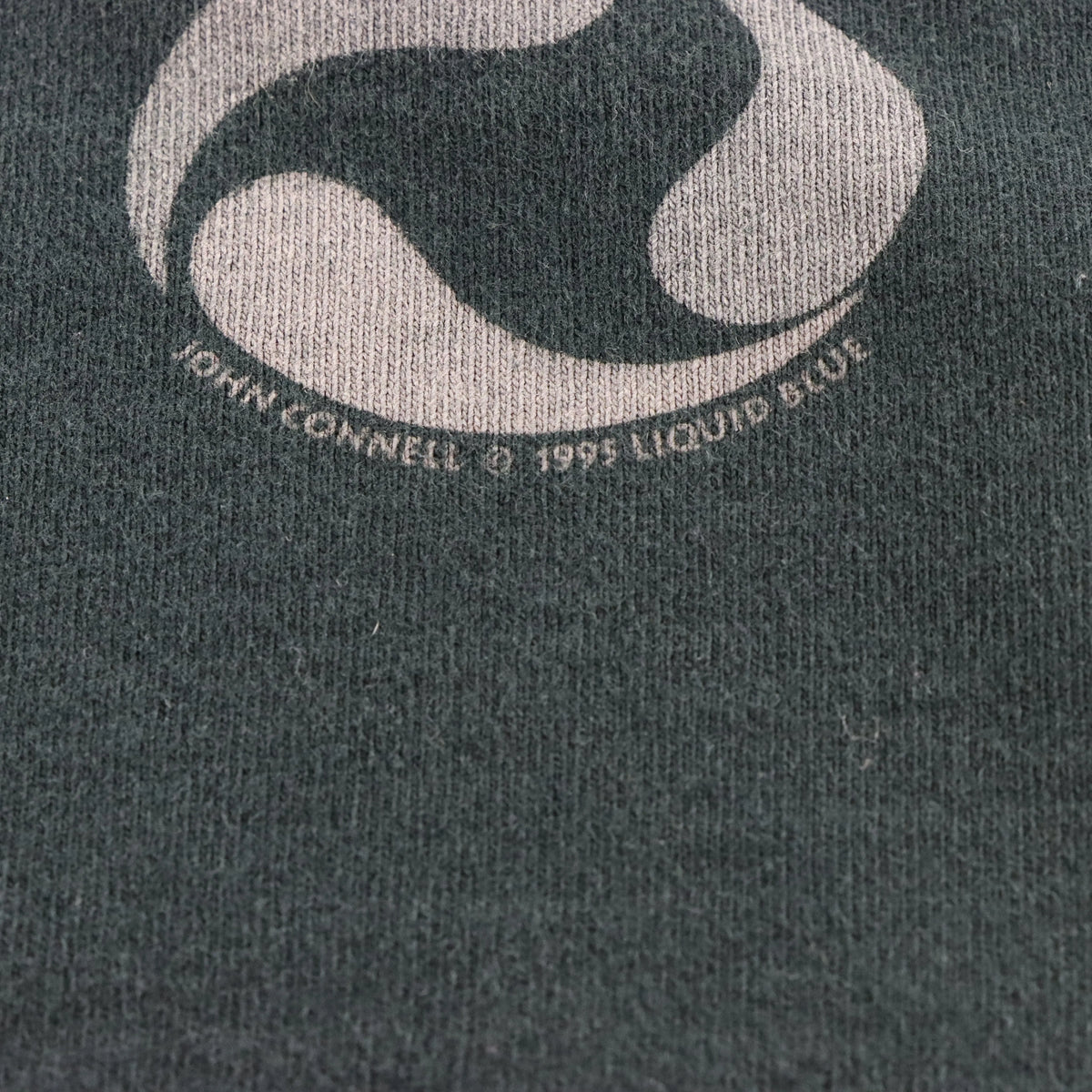 Vintage 1995 LIQUID BLUE Blue Moon Wolf All Over Print USA Made T-Shirt (XXL)