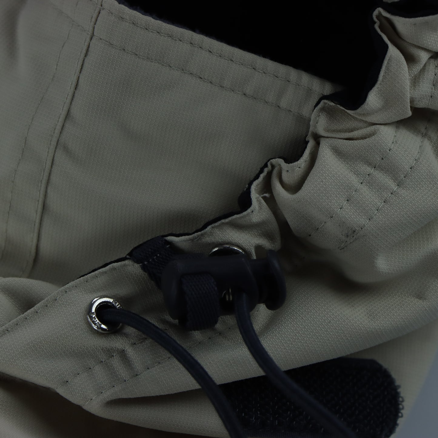 NIKE Embroidered Swoosh Logo 3-Tone Zip Up Hooded Puffer Jacket (L)