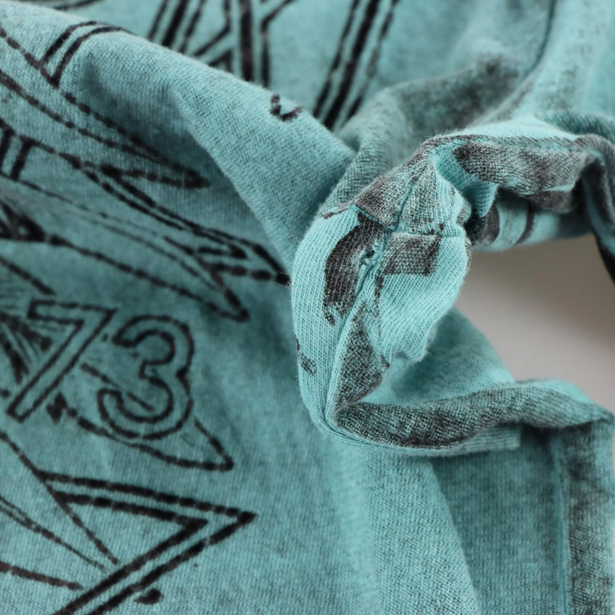 AFFLICTION 'American Customs' Vintage Turquoise & Black Velvet Detail USA Made Y2K Tee (M TALL)