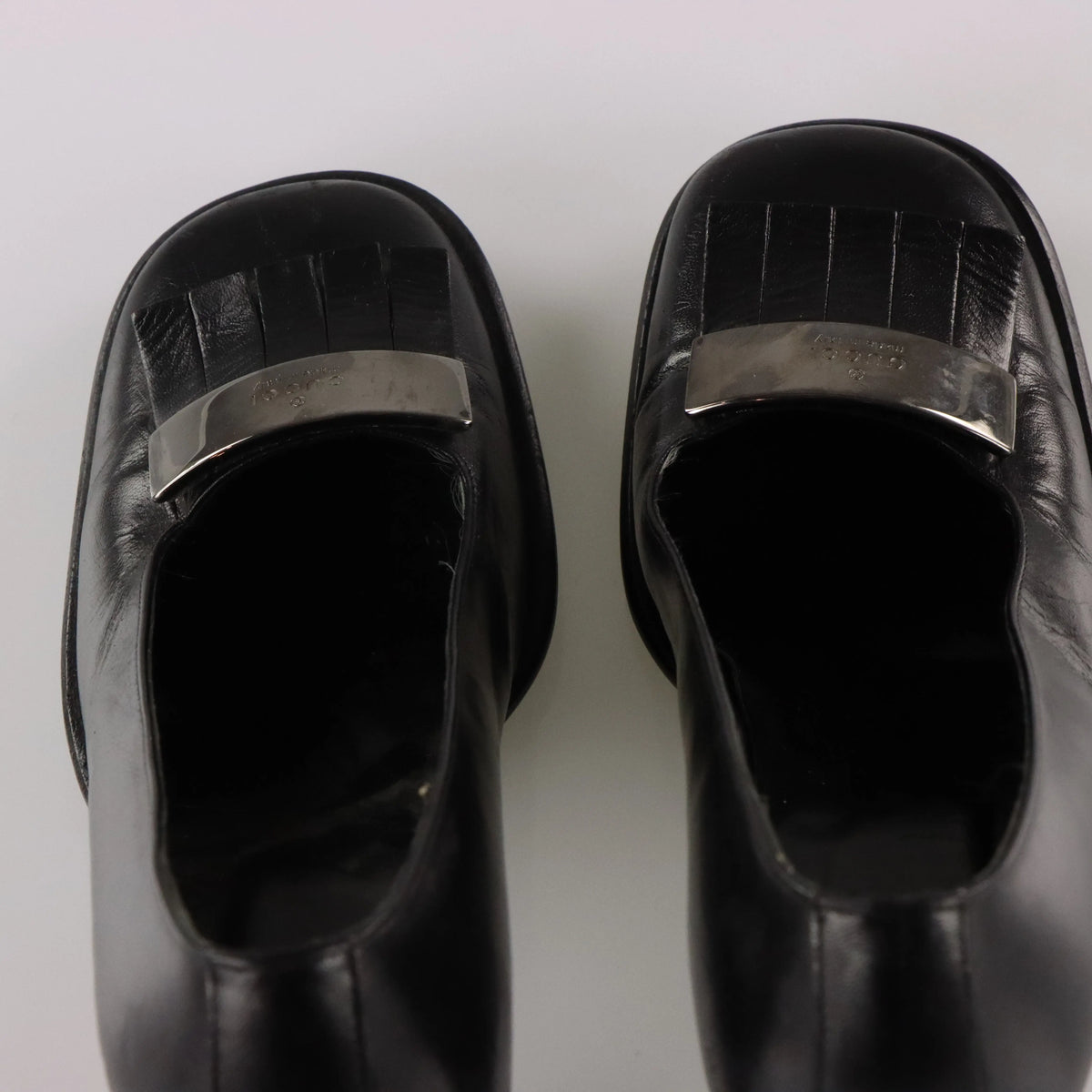 Vintage GUCCI 90's Tassel Loafer Silver & Black Leather Pump Heel (37 C)