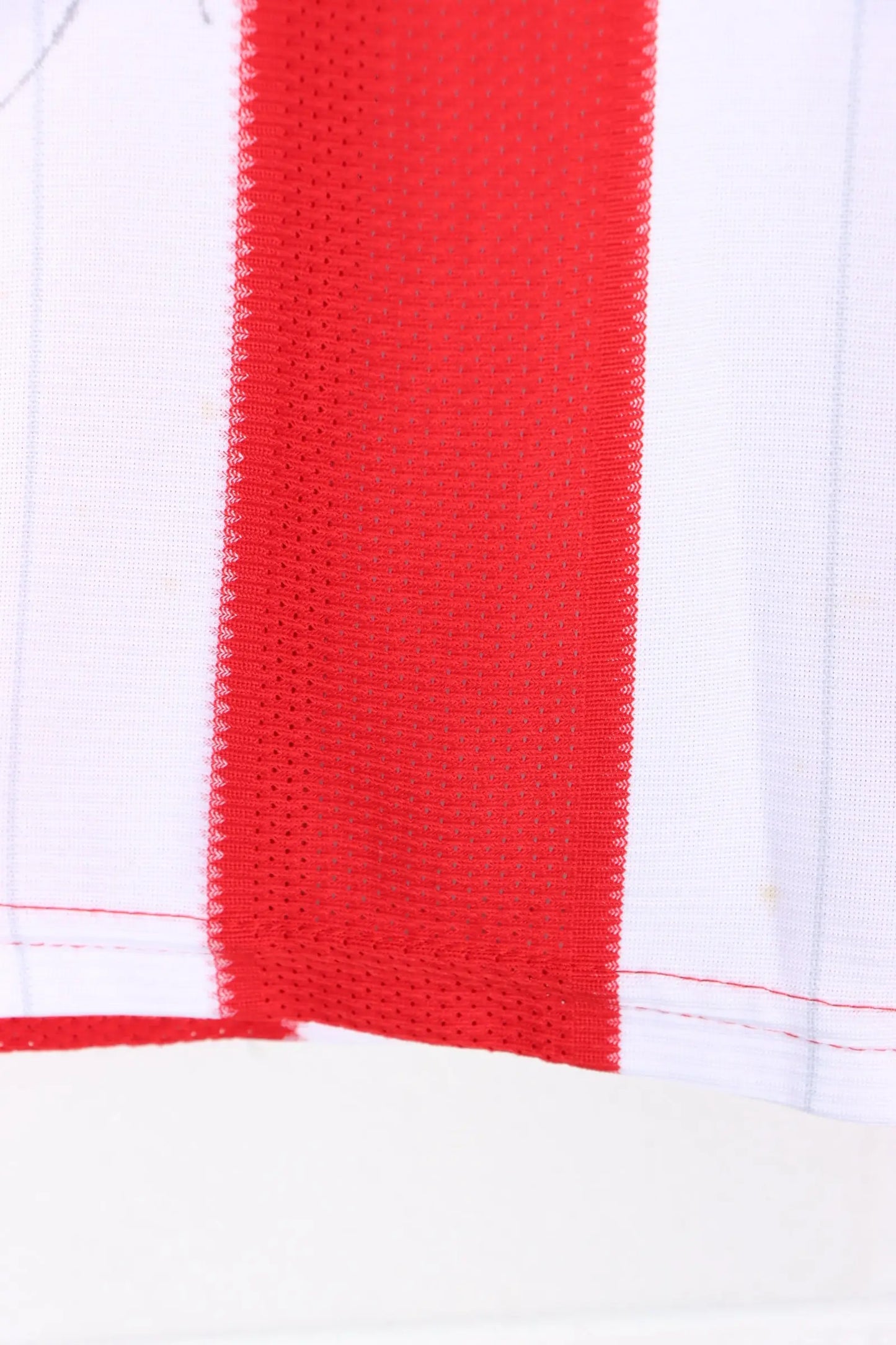 Autographed Chivas Guadalajara 2014/2015 ADIDAS Home Soccer Jersey (L) Vintage Sole Melbourne