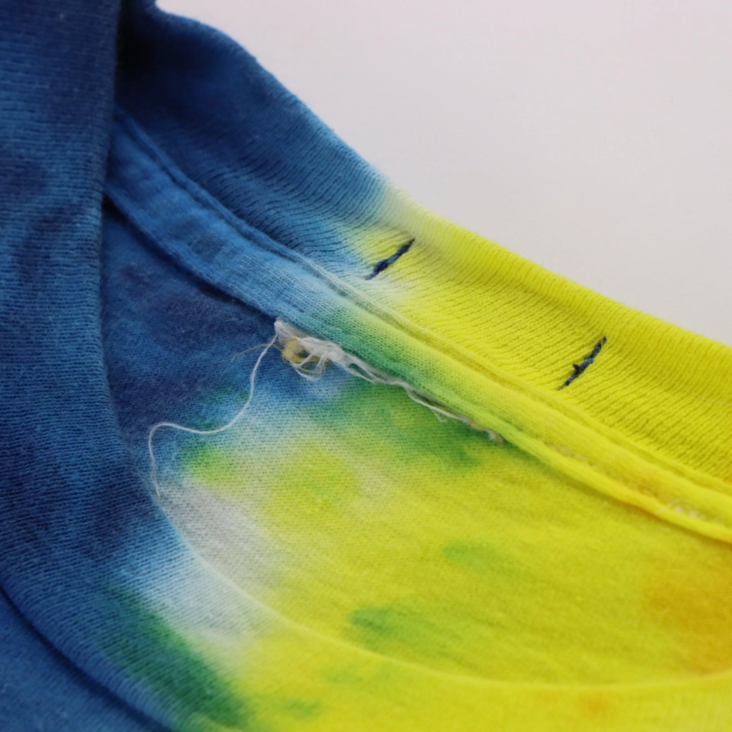 Vintage 1999 MARVEL Wolverine Tie-Dye Yellow & Blue T-Shirt (M) - Vintage Sole Melbourne