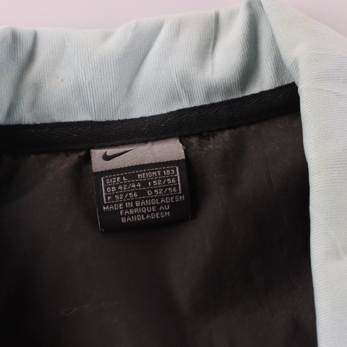 Vintage NIKE Black & Light Blue Full Zip Windbreaker Jacket (L-XL)
