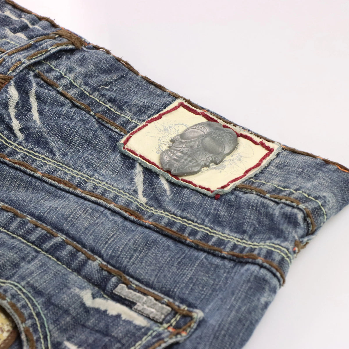 Vintage LAGUNA BEACH Y2K Skull Button Cross Pocket USA Made Denim Jeans (36)