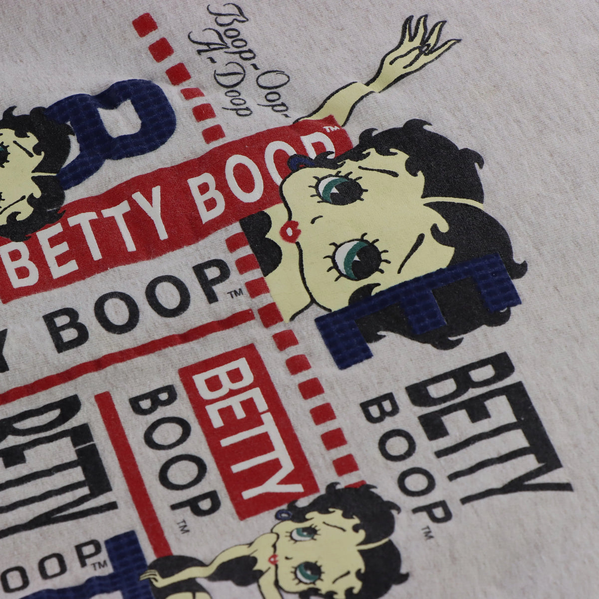 Vintage 1993 BETTY BOOP 'Boop-oop-a-doop' USA Made 50/50 Sweatshirt (M)
