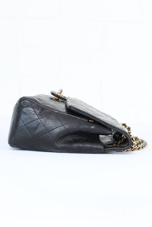 REPLICA Chanel Black 'Classic Flap' Leather Bag