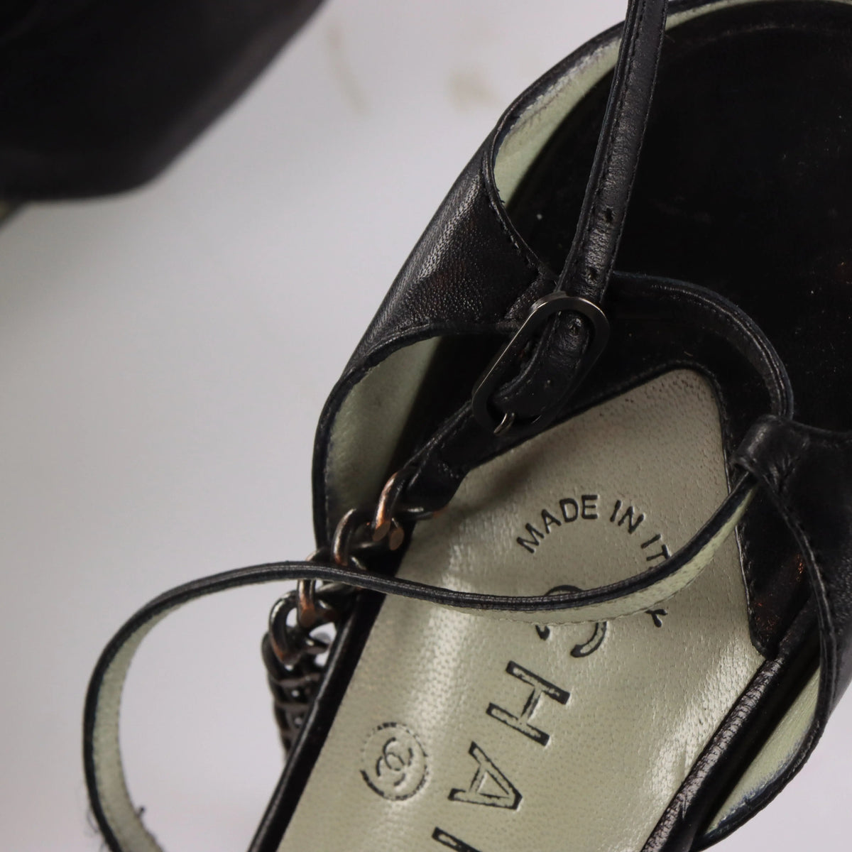Vintage CHANEL Italy Made Chain Strap Blue & Black Leather Heel (40)