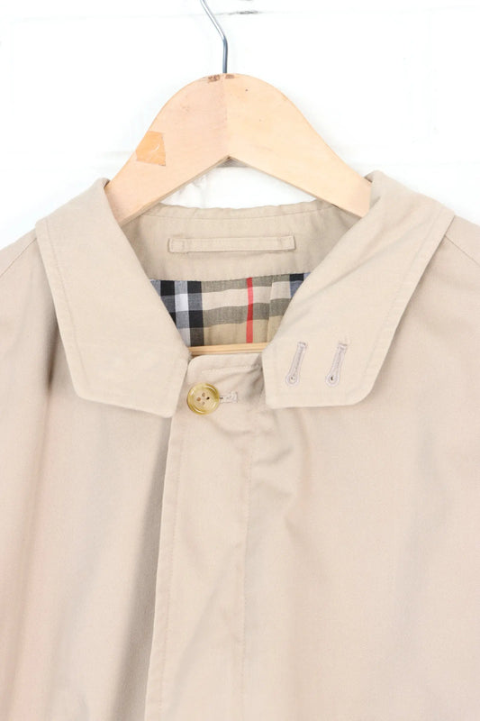 Vintage BURBERRY Beige 'Harrington' Jacket England Made (Men's 54) Vintage Sole Melbourne