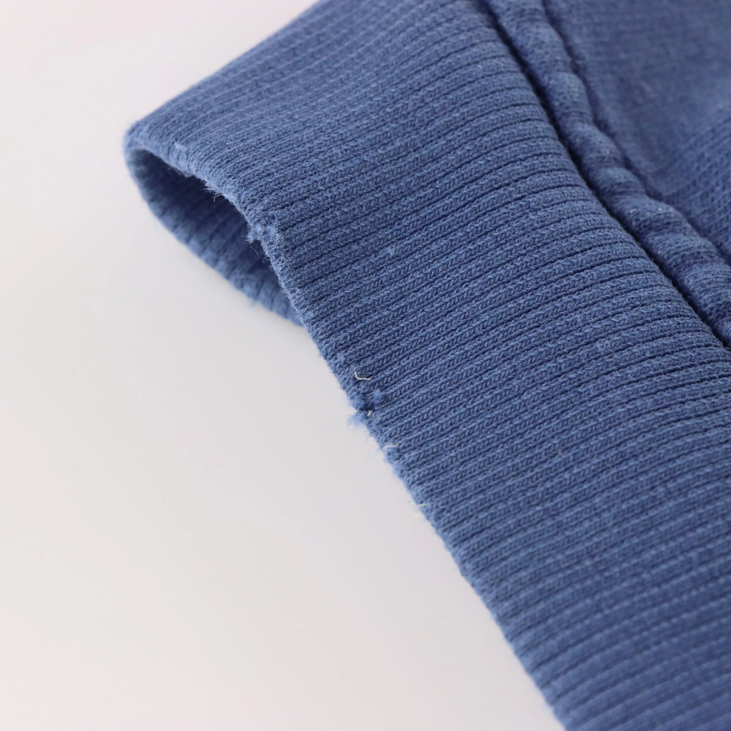 90s QUICKSILVER Embroidered Vintage Blue USA Made Surf Sweatshirt (L)