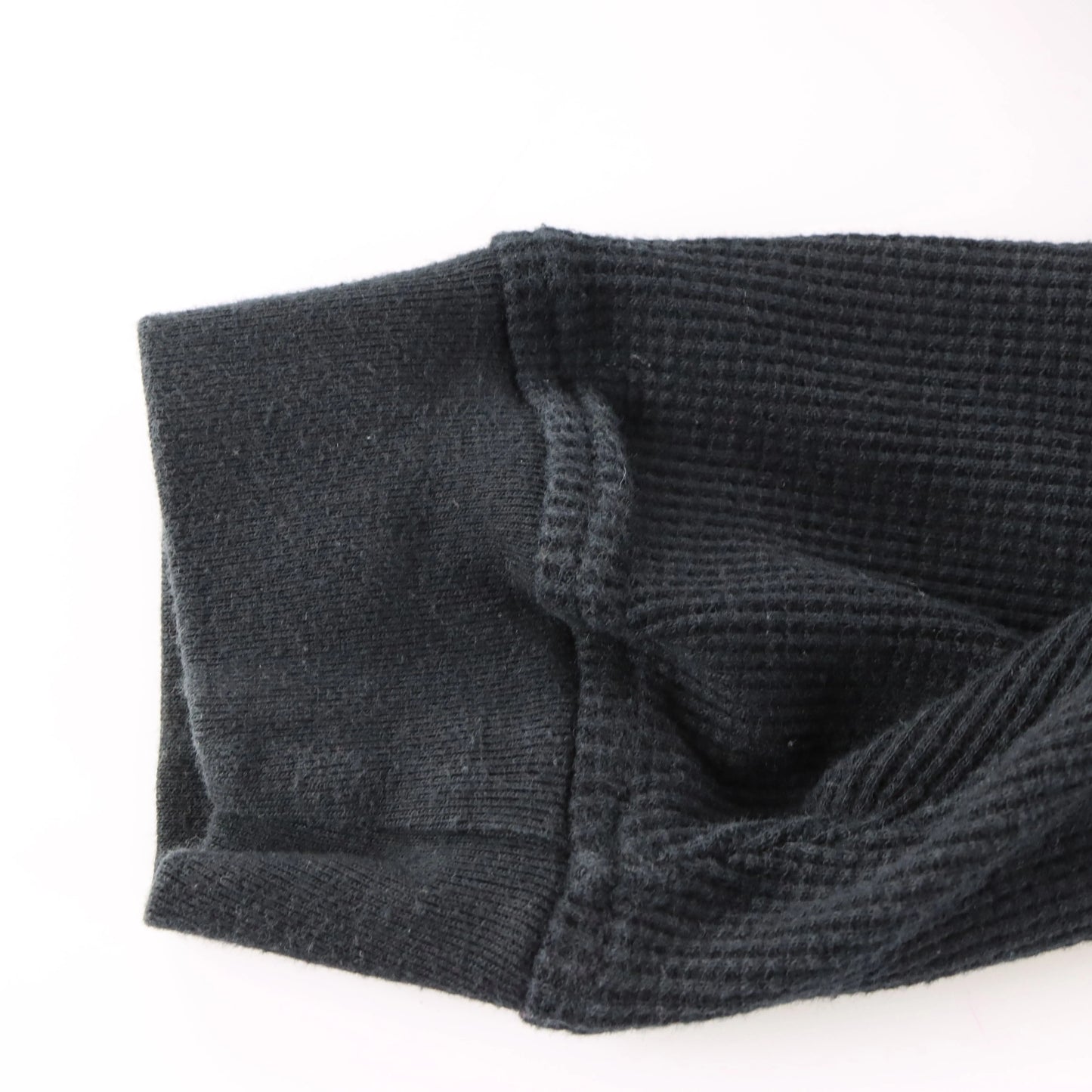 Vintage SOUTHPOLE Front Pocket Y2K Style Waffle Knit Long Sleeve Thermal Tee (M)