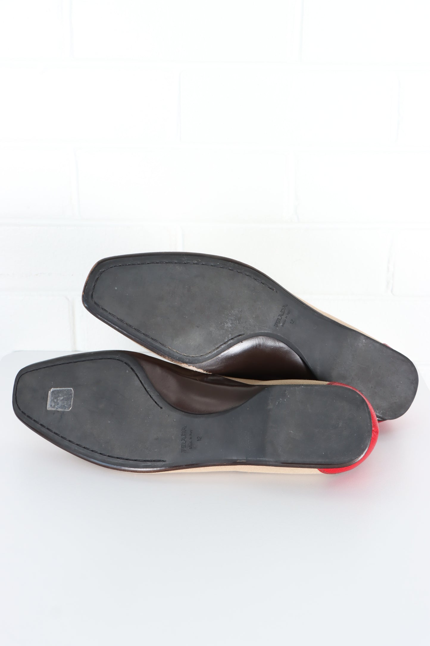 PRADA Beige & Red Loafers Italy Made (12)