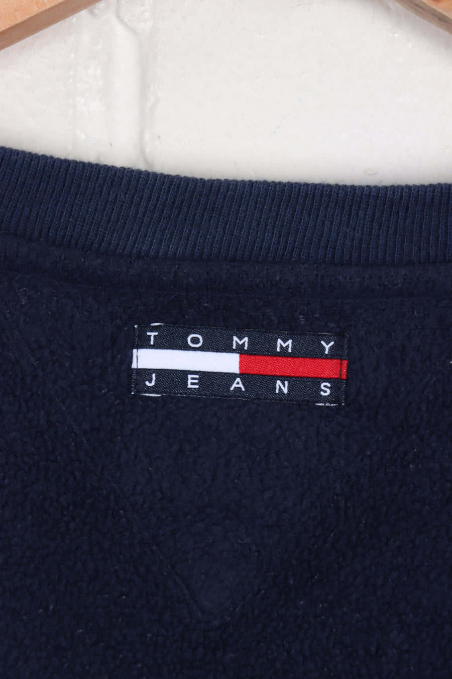 TOMMY HILFIGER Striped & Embroidered Fleece (XL)
