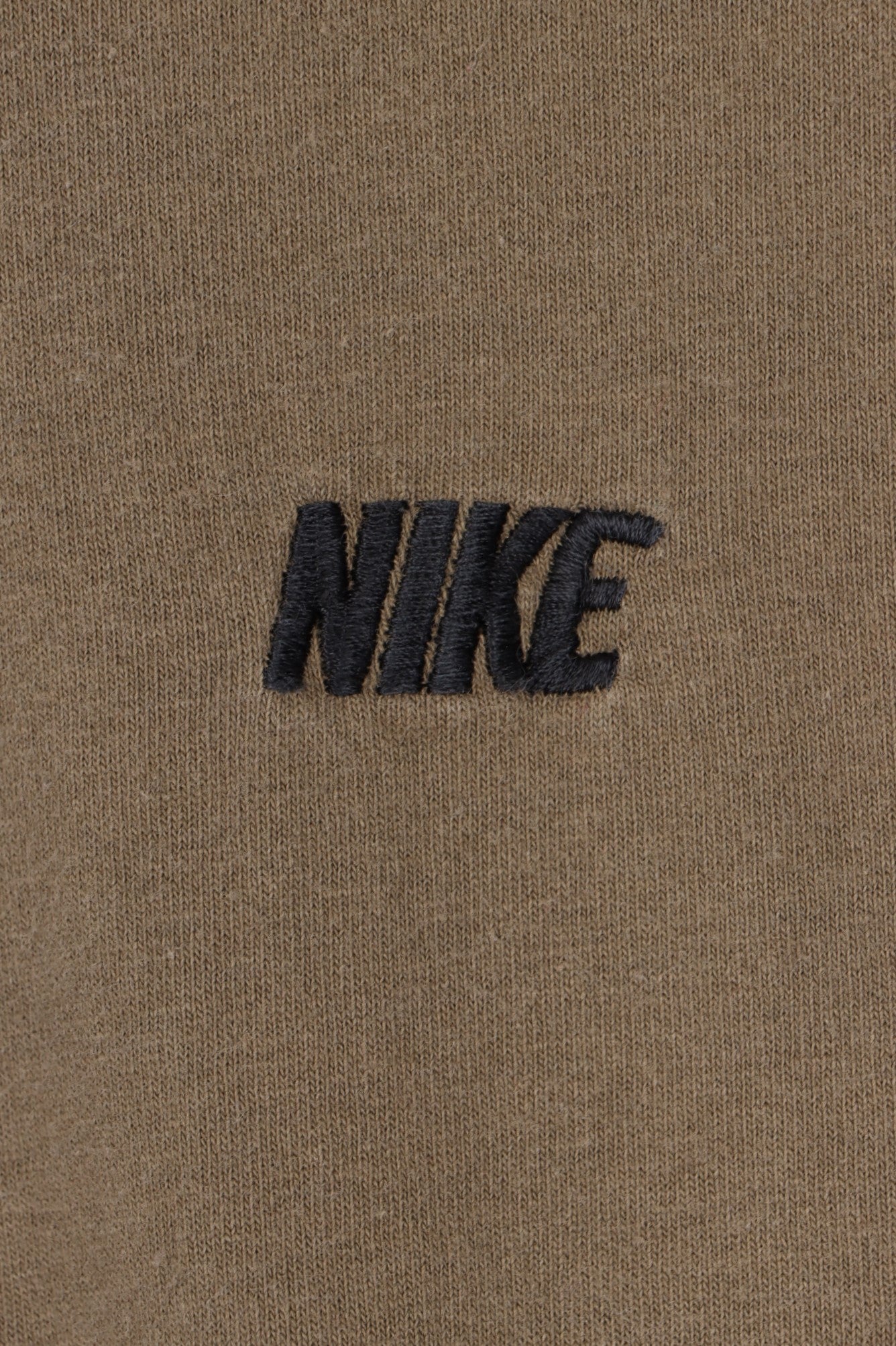 NIKE Embroidered Spell Out Logo Olive Brown T-Shirt (XL)