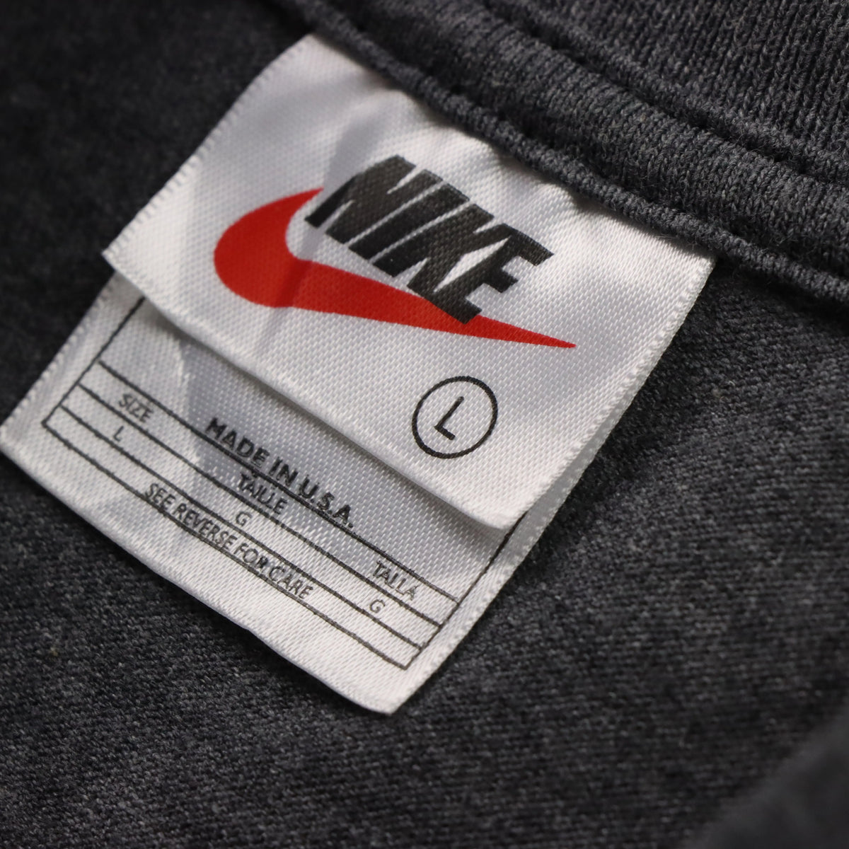 Vintage NIKE Centre Swoosh Spell Out Grey & Red T-Shirt (L) Vintage Sole Melbourne