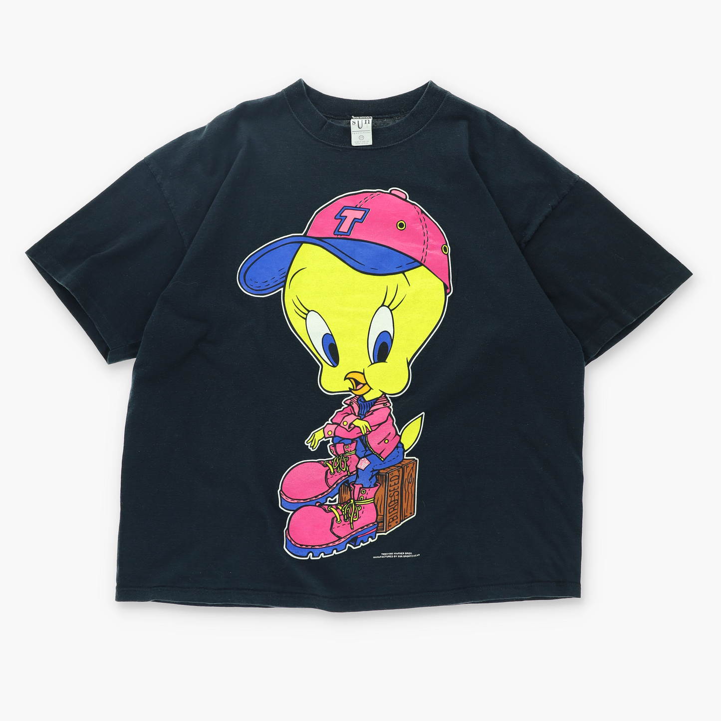 1995 Warner Bros VINTAGE Tweety Bird Cartoon USA Made T-Shirt (XL)