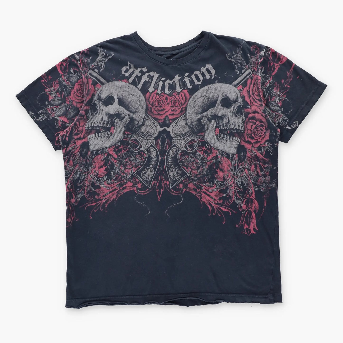 AFFLICTION Skulls & Pistols Y2K Style Distressed Black T-Shirt (L)