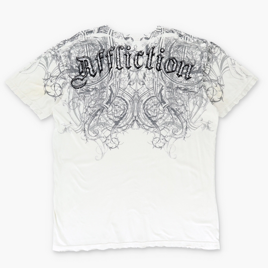 AFFLICTION Y2K Spell Out Logo Distressed Hem Gothic White Tee (XL)