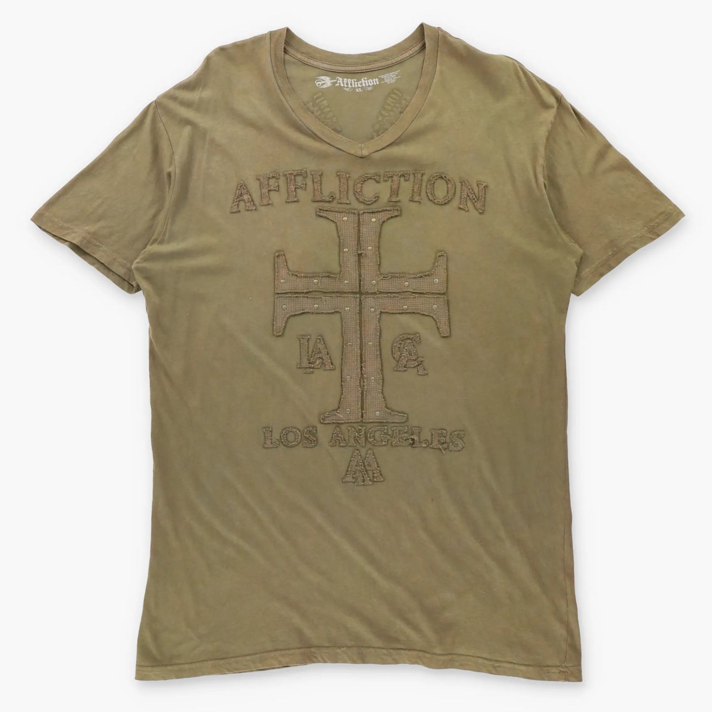 AFFLICTION 'Cut Series' Studded Cross & Wings Patch USA Made Khaki Green V-Neck Y2K Tee (XL TALL)