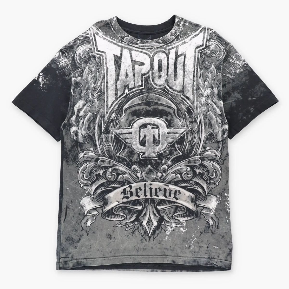 Vintage TAPOUT "Believe" Y2K All Over Print Wrestling T-Shirt (L-XL TALL)