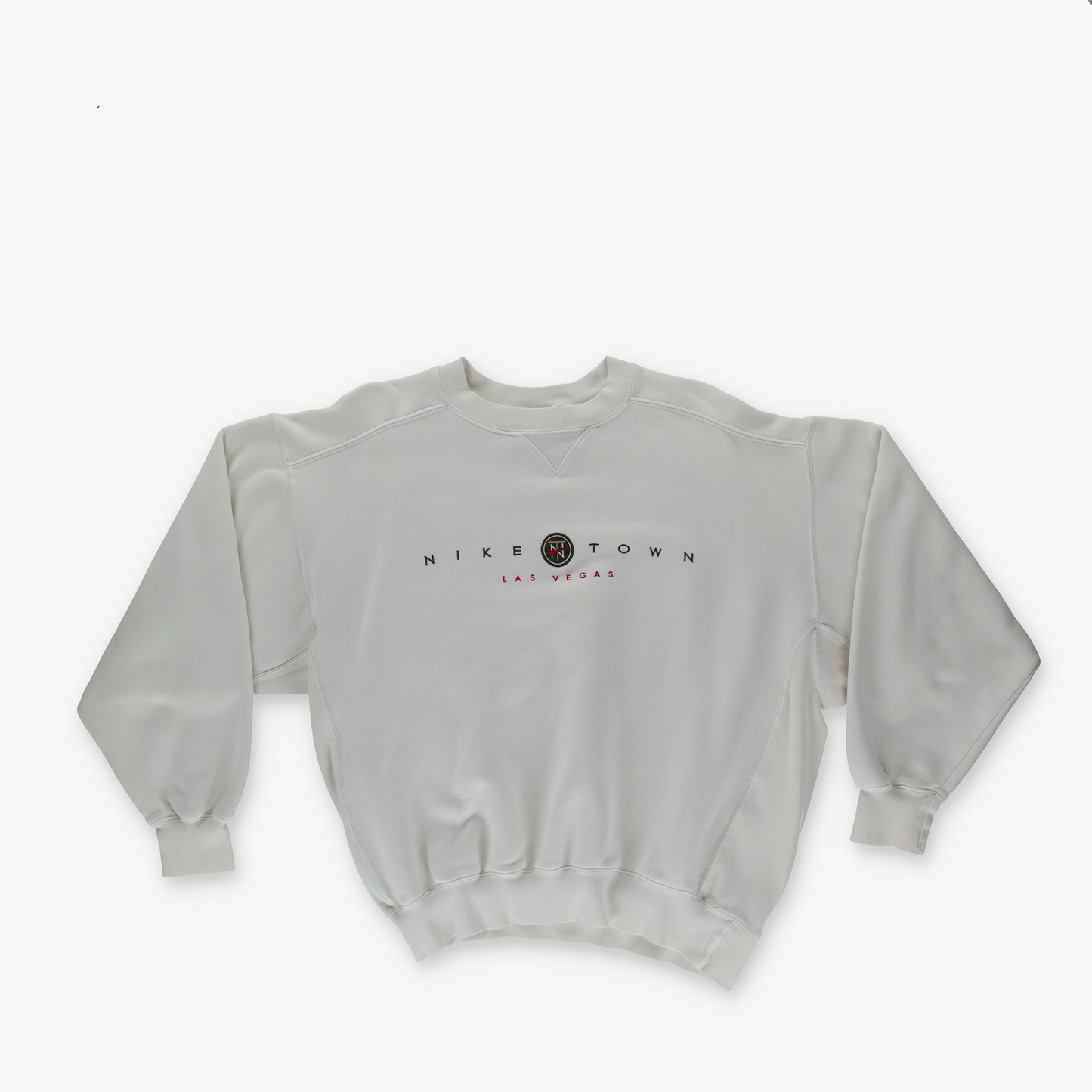 NIKE TOWN Las Vegas 90s Embroidered Spell Out Logo White Crewneck Sweatshirt (S)