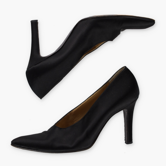 YVES SAINT LAURENT YSL Vintage Italian Made Black Pump Heels (7)