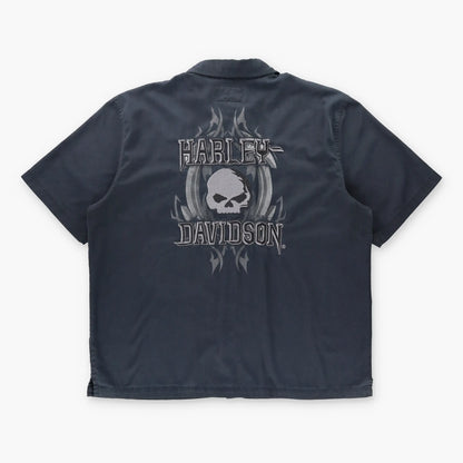 Vintage HARLEY DAVIDSON Embroidered Flaming Skull Short Sleeve Button-Down Biker Shirt (XXL)