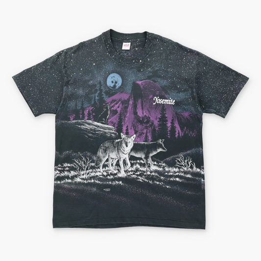 Vintage 'Yosemite' Wolf Mountain Starry Night All Over Print T-Shirt (XXL) Vintage Sole Melbourne