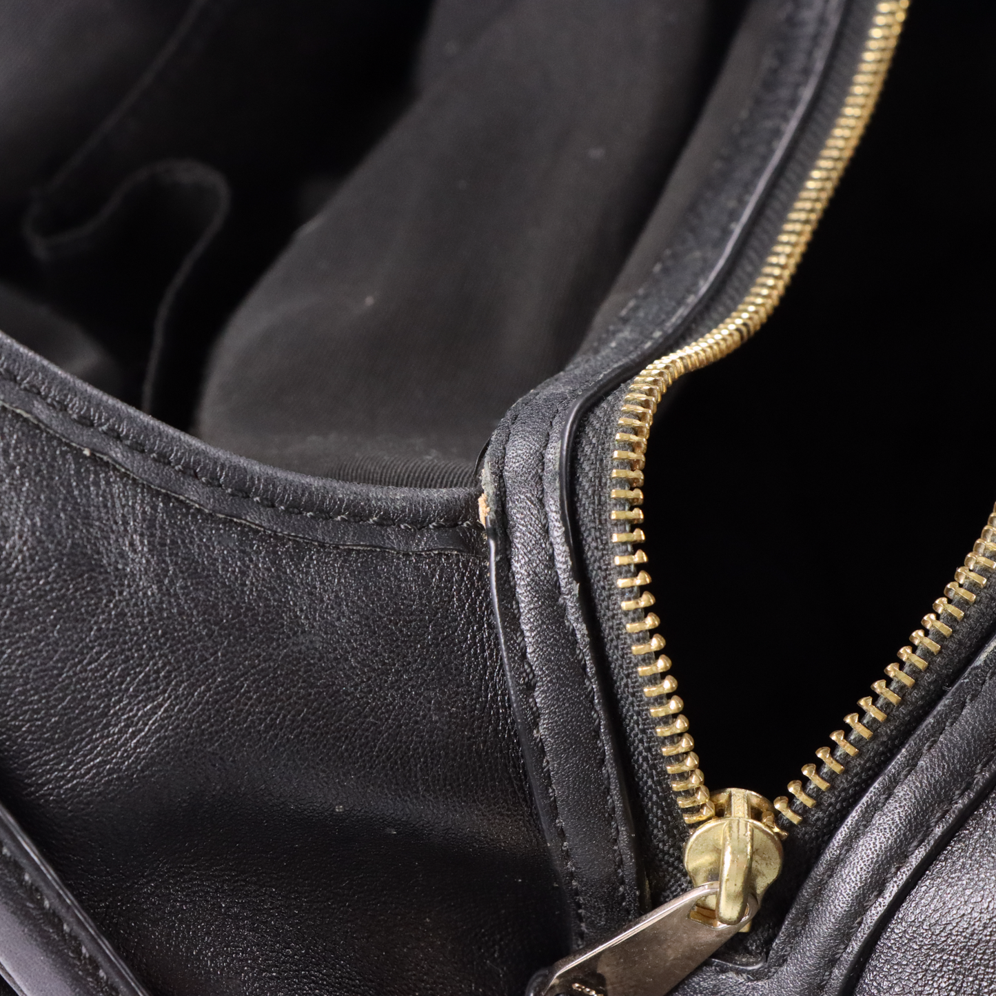 COACH 32363 'Madison Carlyle' Black & Beige Shoulder Bag